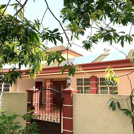 Villa Ctzee Malacca Eksteriør billede