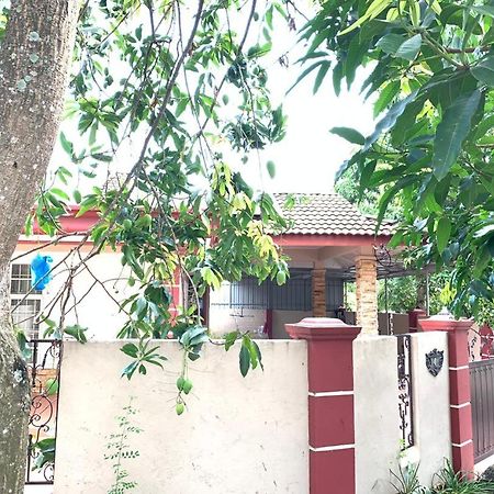 Villa Ctzee Malacca Eksteriør billede