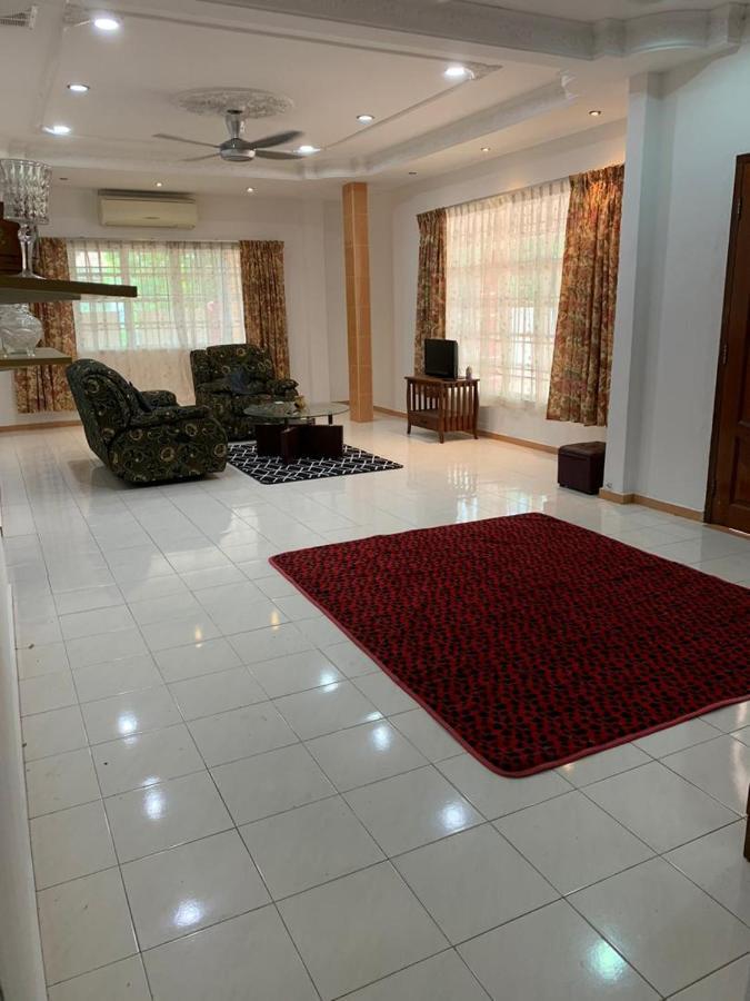 Villa Ctzee Malacca Eksteriør billede
