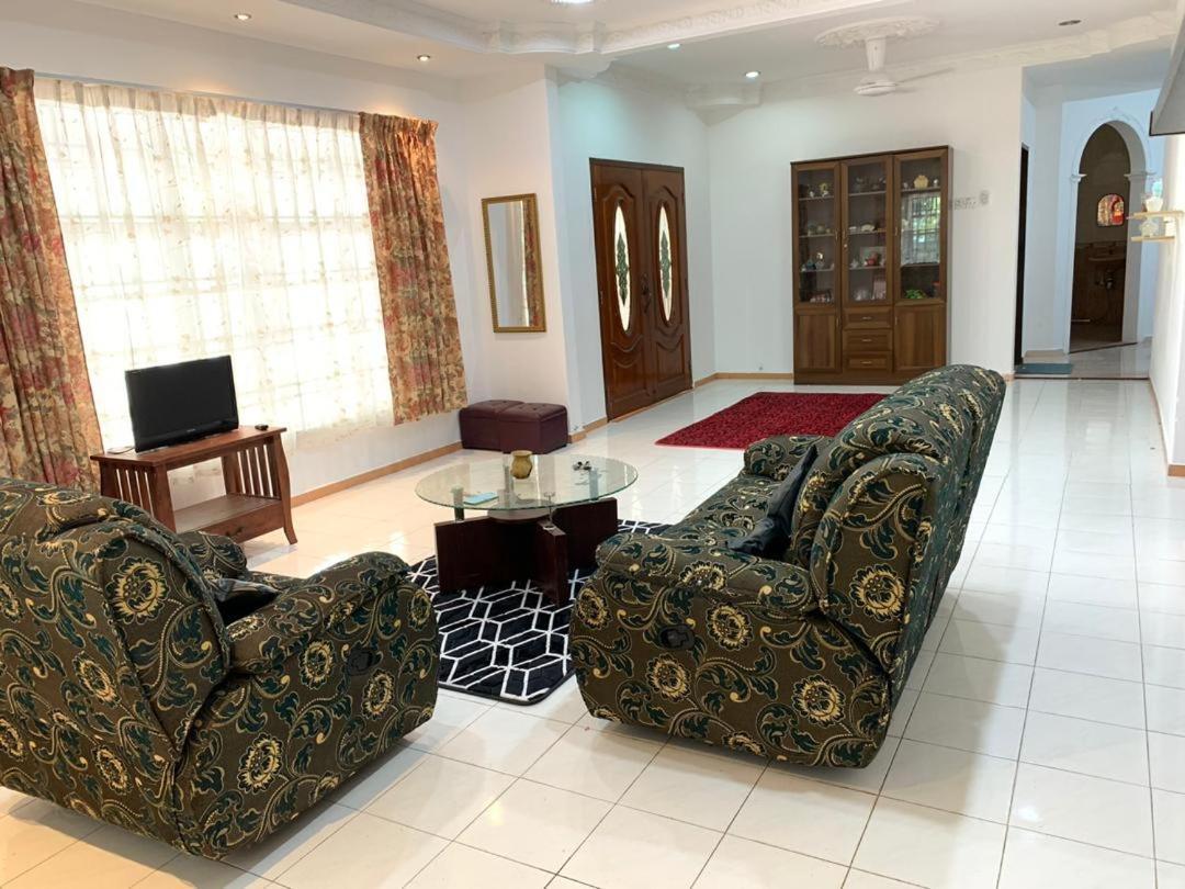 Villa Ctzee Malacca Eksteriør billede