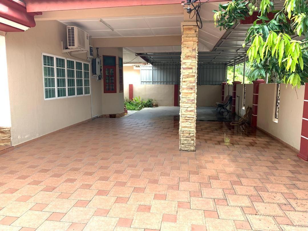 Villa Ctzee Malacca Eksteriør billede